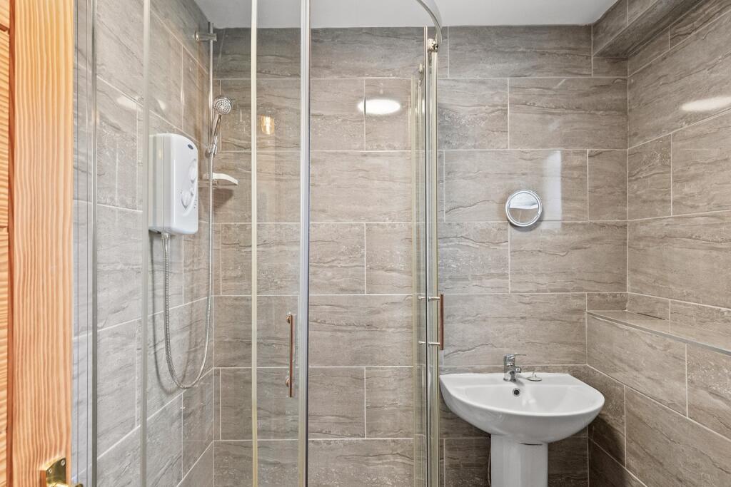 Apartment in Falkirk - View 3