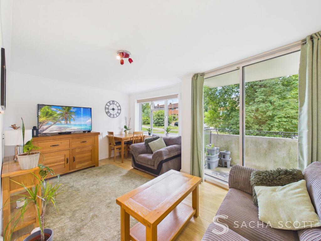 Apartment in London, Royal Borough of Kingston upon Thames - View 2