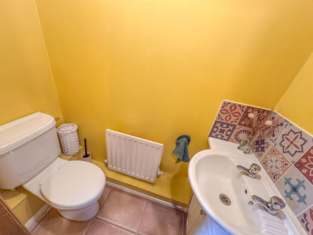 House in Wolverhampton, Old Heath - View 4