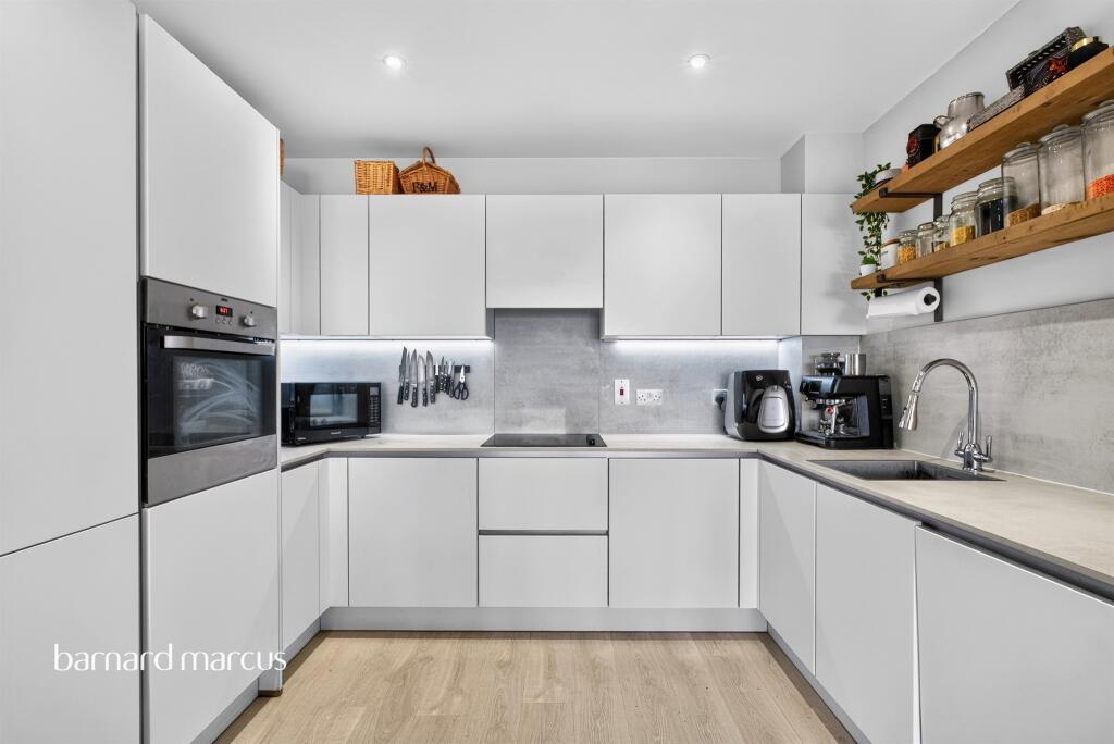 Apartment in London - View 3