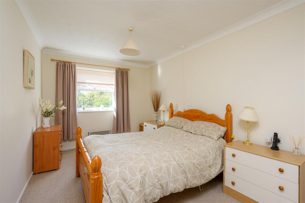 Apartment in York - More