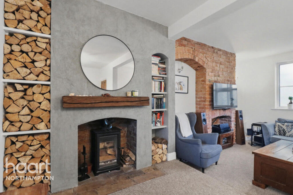 House in Rushden, North Northamptonshire - View 3