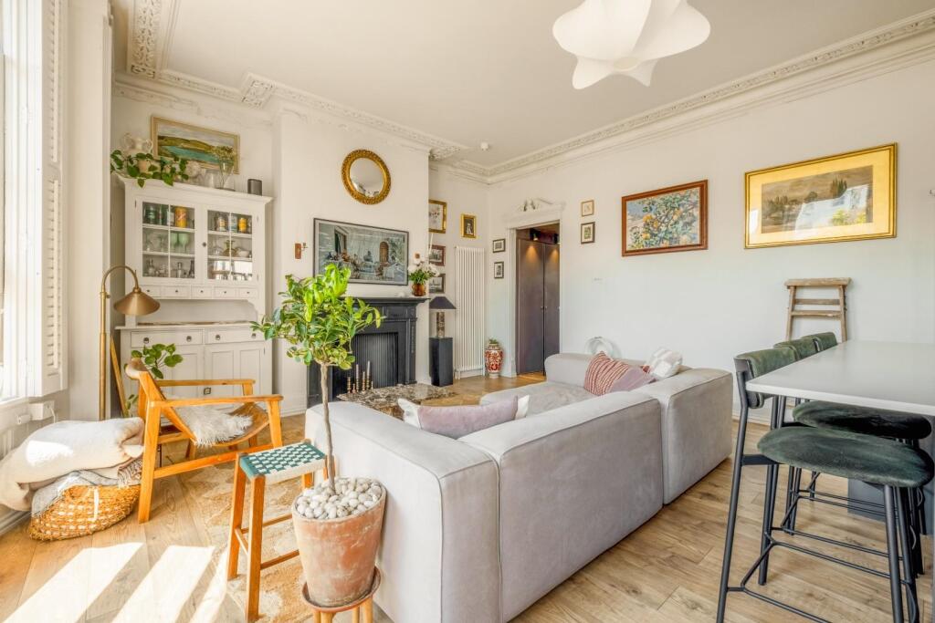Medina Villas, Hove - View 3