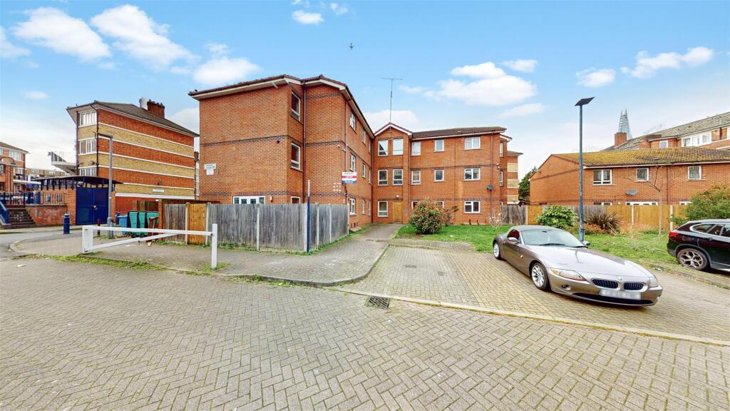 Main image of property: Drywater Flats, Phoenix Wharf Road, SE1