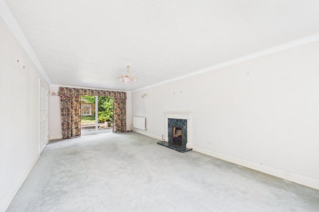 Devon Chase, Warfield, Berkshire, RG42 - View 2