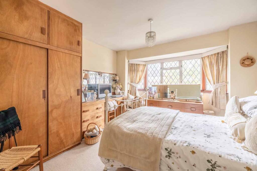 Pennylets Green, Stoke Poges, SL2 photo 4