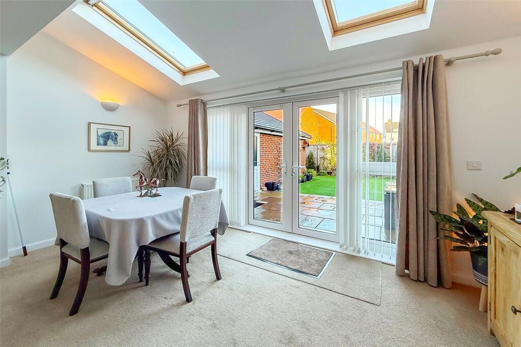 Benjamin Gray Drive, Littlehampton, West Sussex photo 3