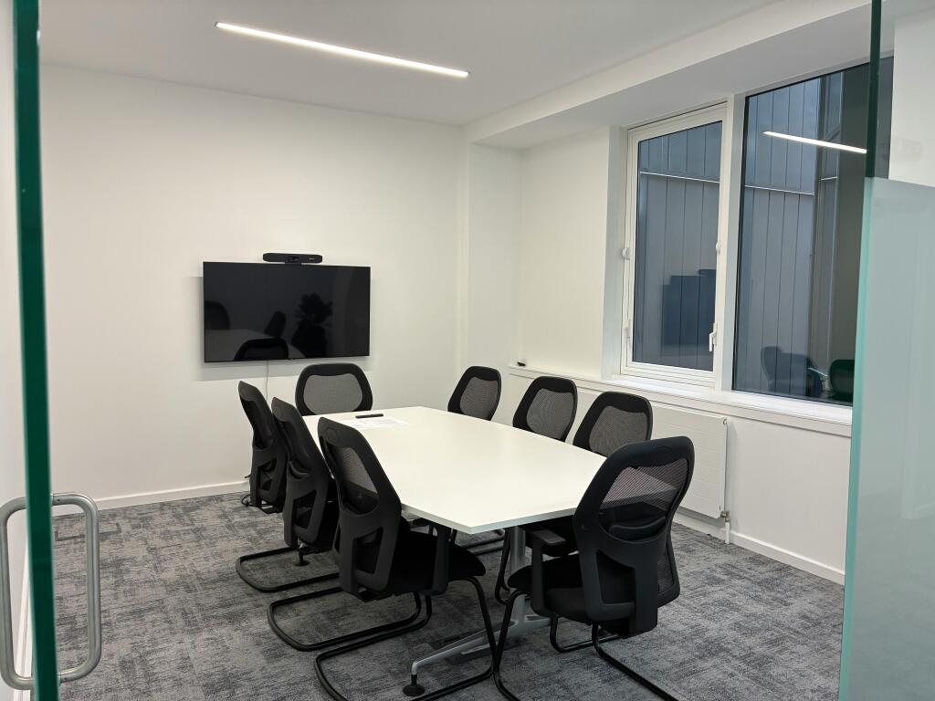 3rd Floor Communal Meeting Room