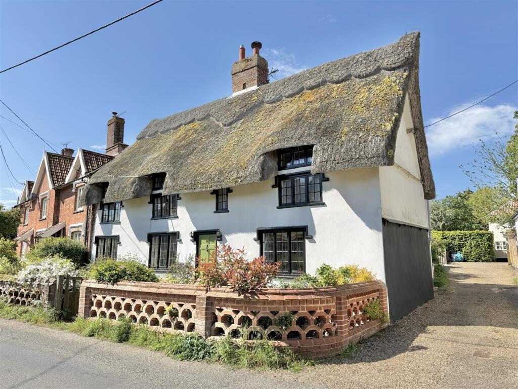 Main image of property: Cross Street, Hoxne