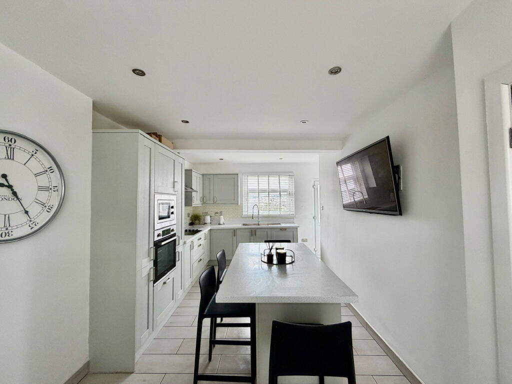 House in Cardiff - View 3