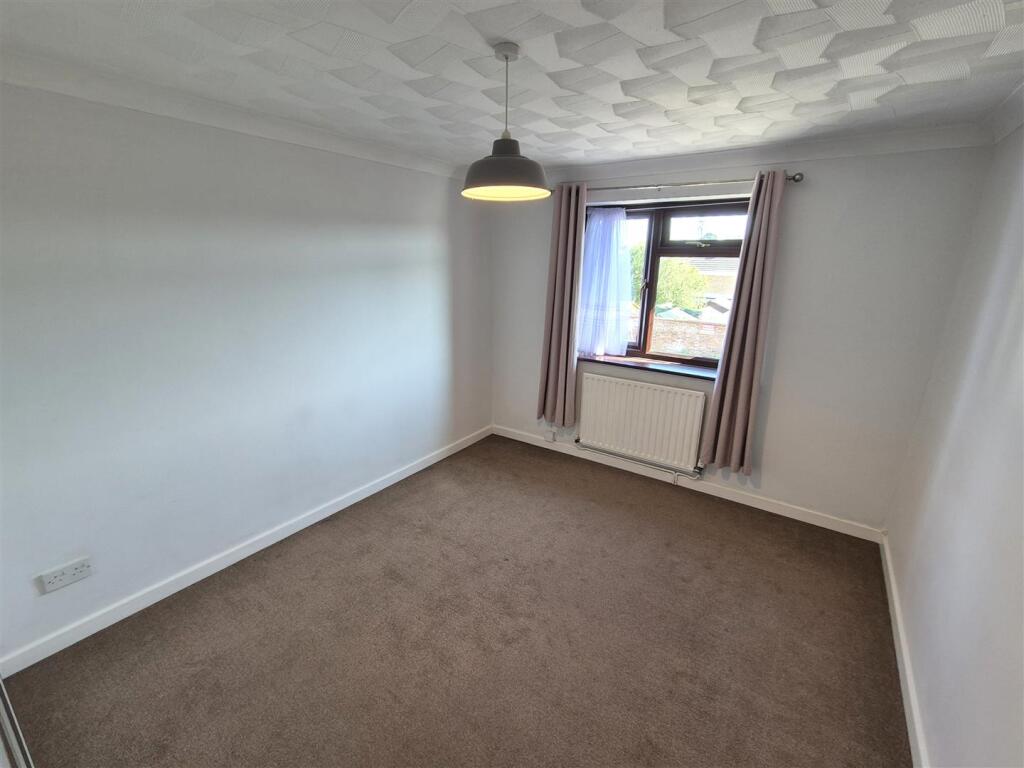 Apartment in Poole, Upper Parkstone - View 2