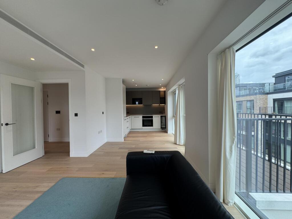 Apartment in London - View 5