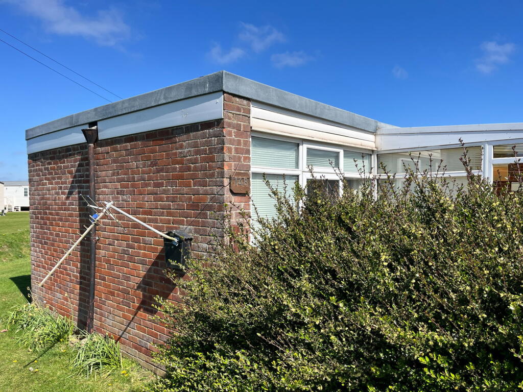 St. Leonards Drive, Chapel St. Leonards, Skegness, PE24 5US photo 2