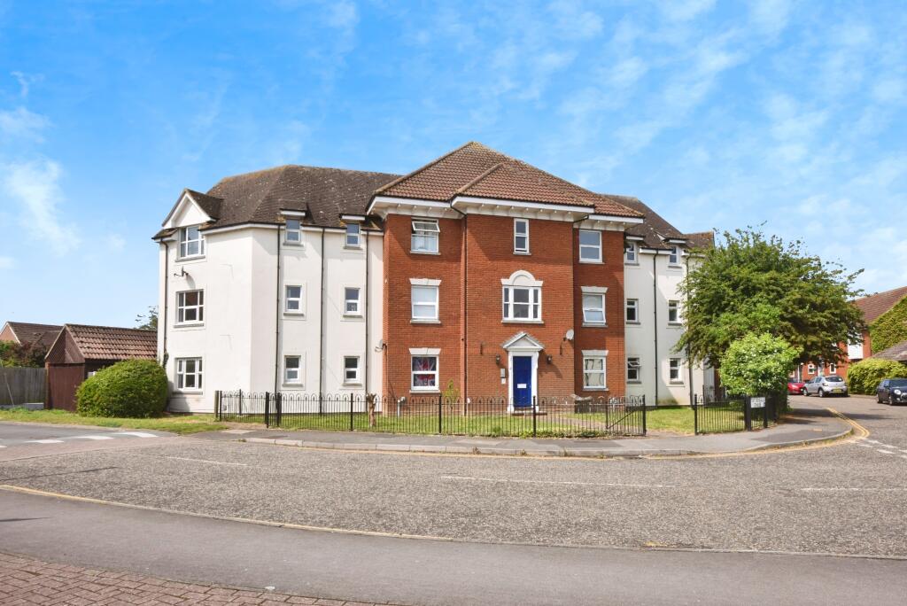 Main image of property: Tattersalls Chase, Southminster, CM0