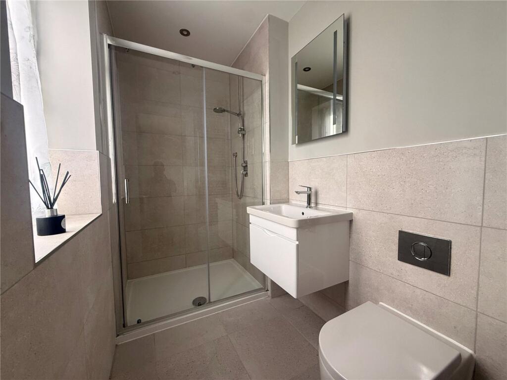 House in Southampton - View 5