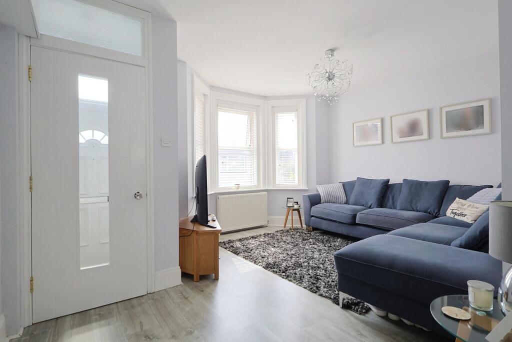 House in Poole, Rossmore - View 3