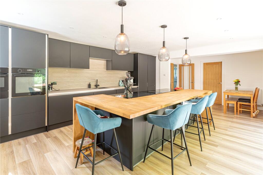 House in Swindon, Badbury - View 2