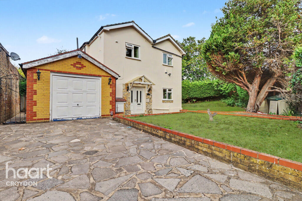House in Croydon - View 2