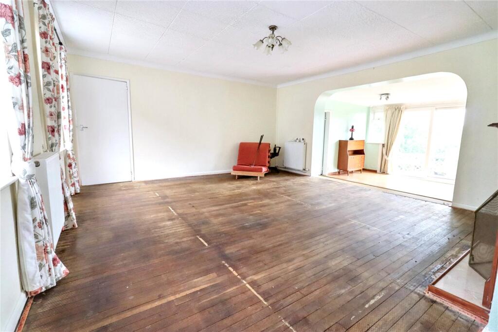 Park Way, Midsomer Norton, BA3 photo 2