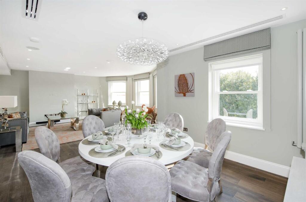Apartment in London - View 5