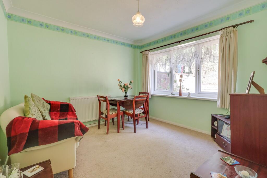 House in Southampton, Harefield - View 4