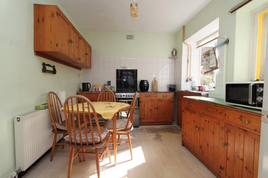 House in Wotton-under-Edge, West End, Wickwar - More
