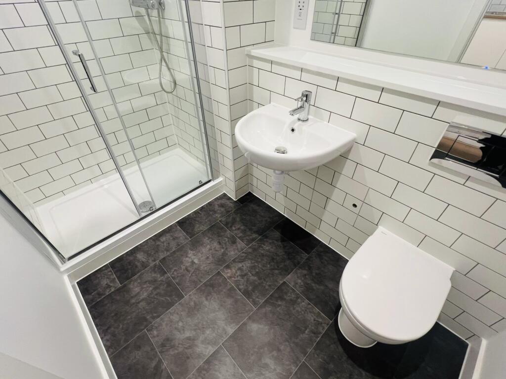 Apartment in Halifax - More