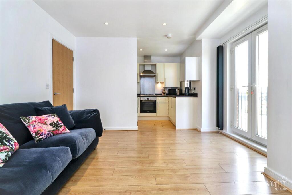 Apartment in Warrington - View 2