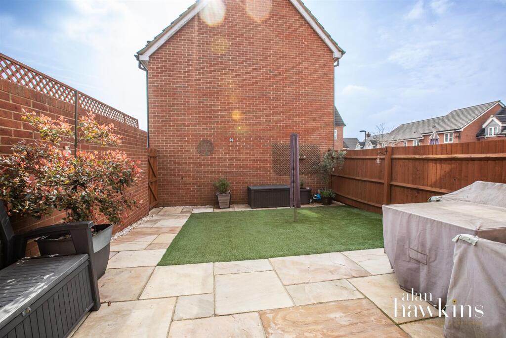 Hart Close, Royal Wootton Bassett photo 3