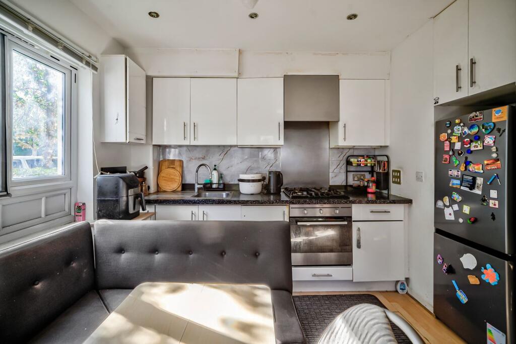 Apartment in London - View 5