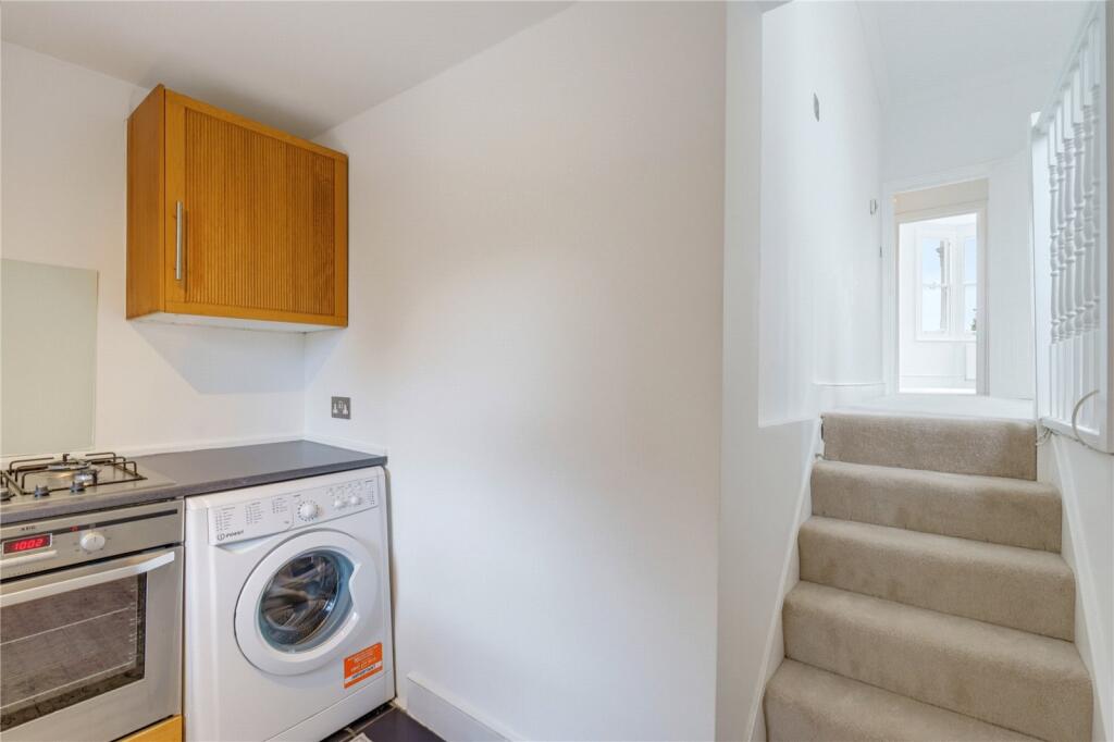 Apartment in London - View 5