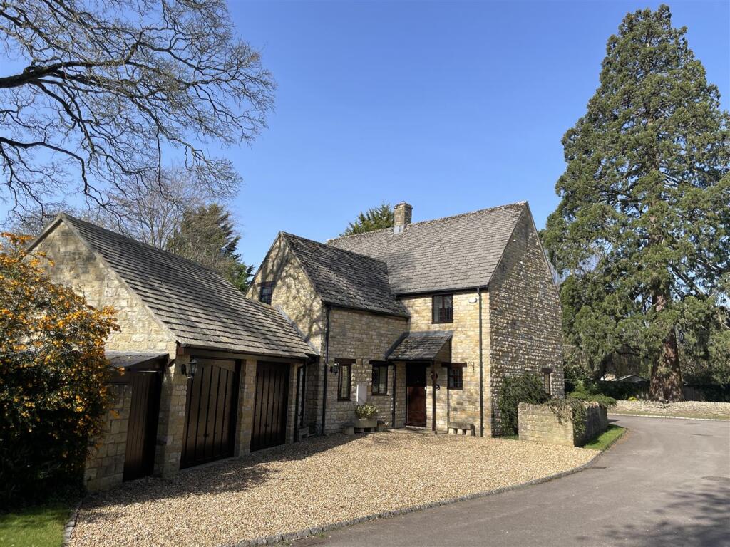 Main image of property: The Whitmores, Lower Slaughter
