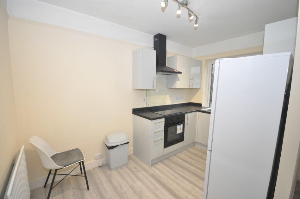 Coval Lane, Chelmsford, Essex, CM1 photo 5