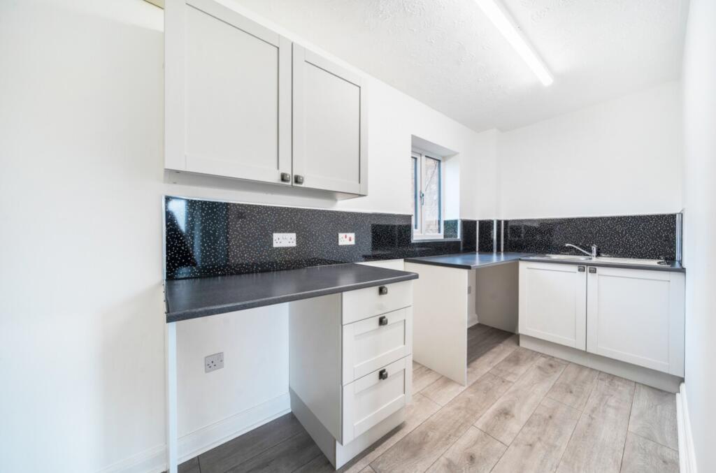 House in North Kesteven, Holdingham, Sleaford - View 2