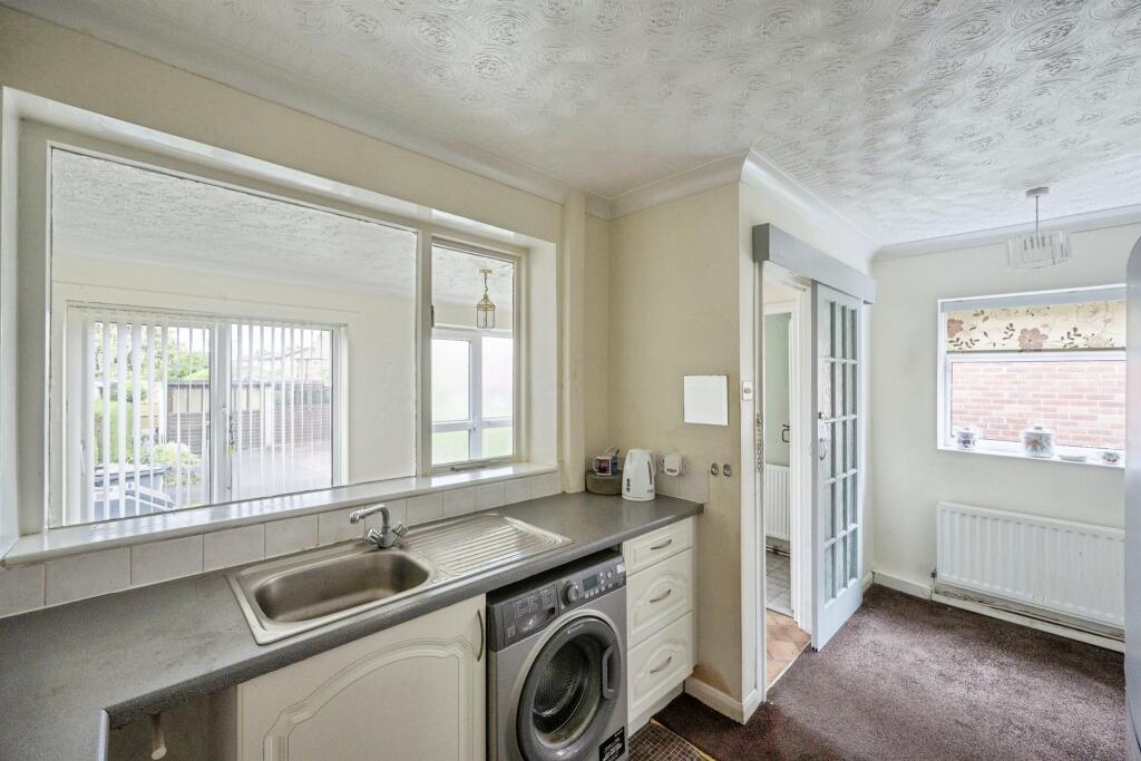 House in Barnsley, South Yorkshire - More