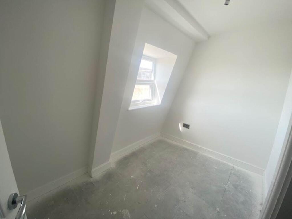 Apartment in Bristol - View 5