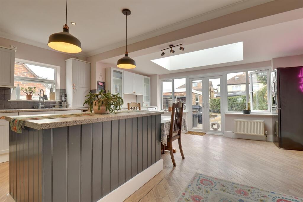 House in Portsmouth - View 5