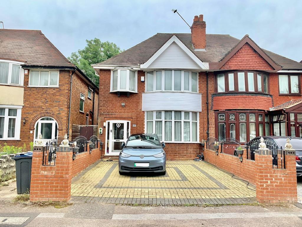 Main image of property: Merstowe Close, Birmingham, B27