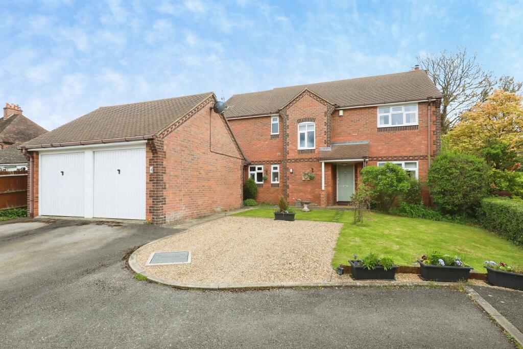 Main image of property: Leys Close, Northend, Southam