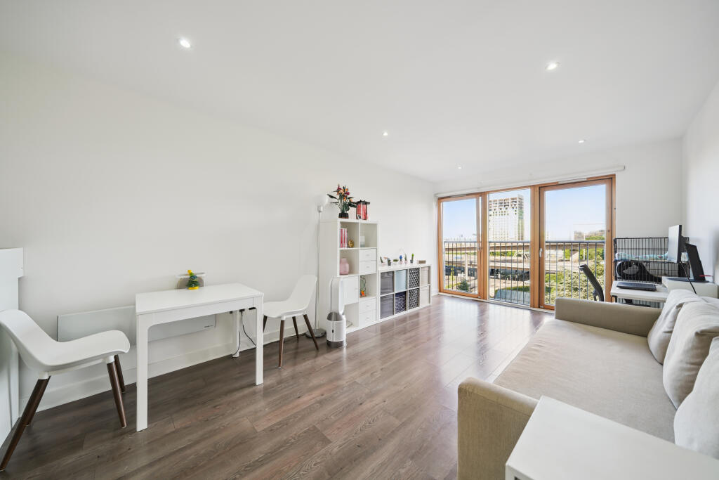 Apartment in Glasgow - View 3