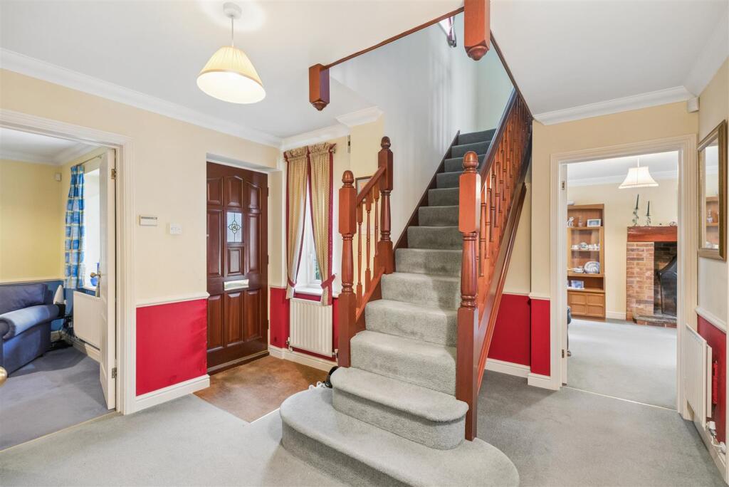 House in Stoke Hammond - View 5