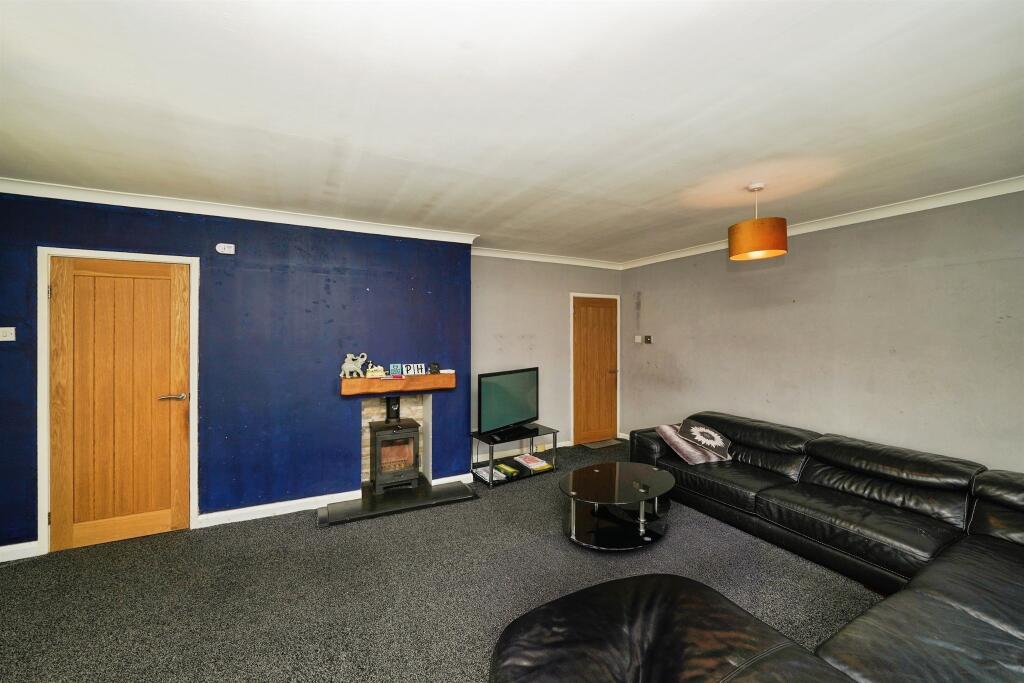 House in Ellesmere Port - View 4