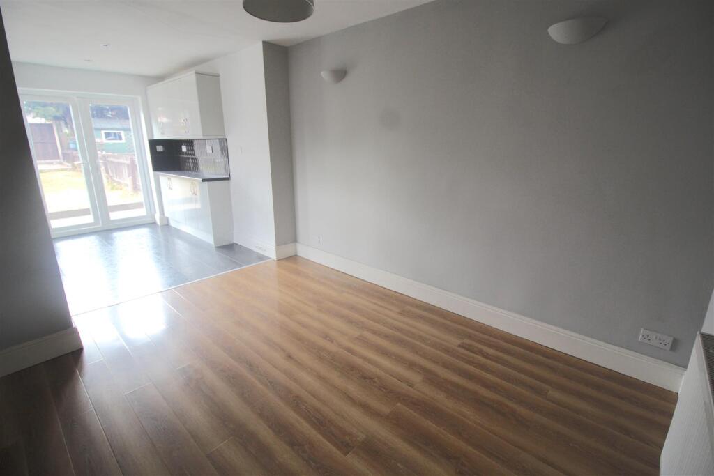 House in Birmingham, Lyndon Green - View 4