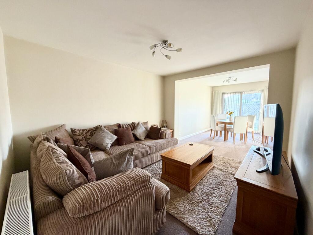House in Spelthorne, Surrey - View 4