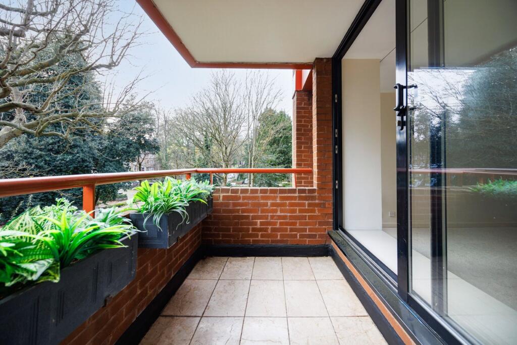 Main image of property: Hornsey Lane, Highgate, N6