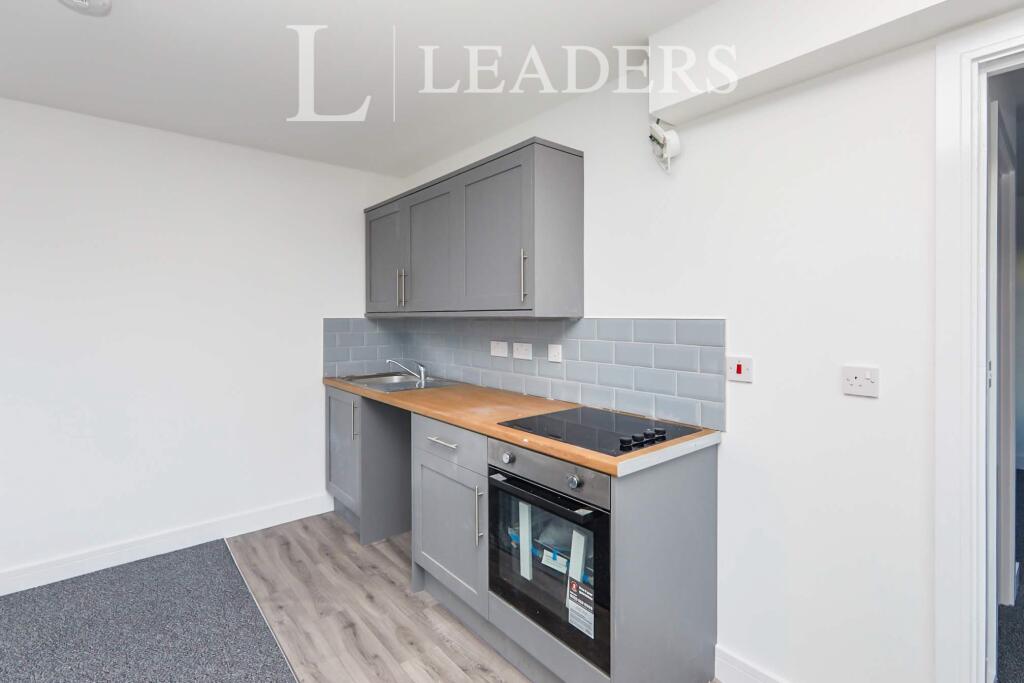 Apartment in Derby - View 4