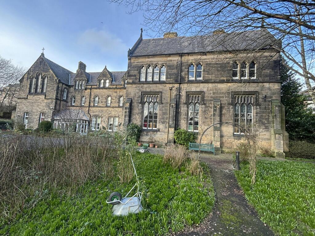 Main image of property: Residential with Vacant Possession For Sale, St Annes Close, Elswick, Newcastle upon Tyne, NE4 6EE