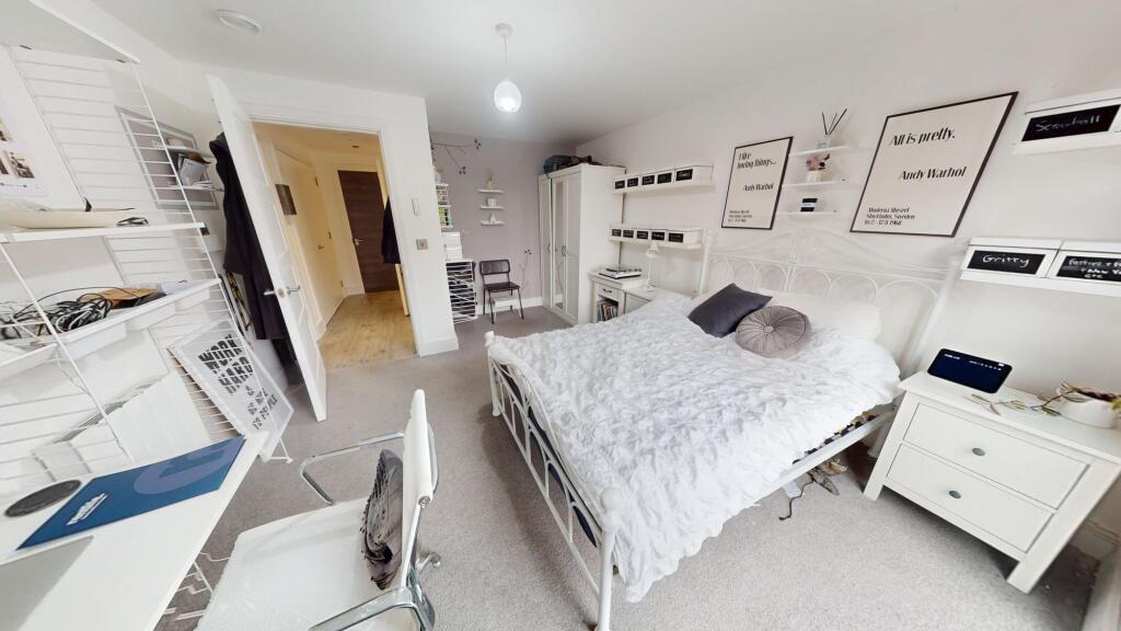 Apartment in Birmingham, Moseley - More