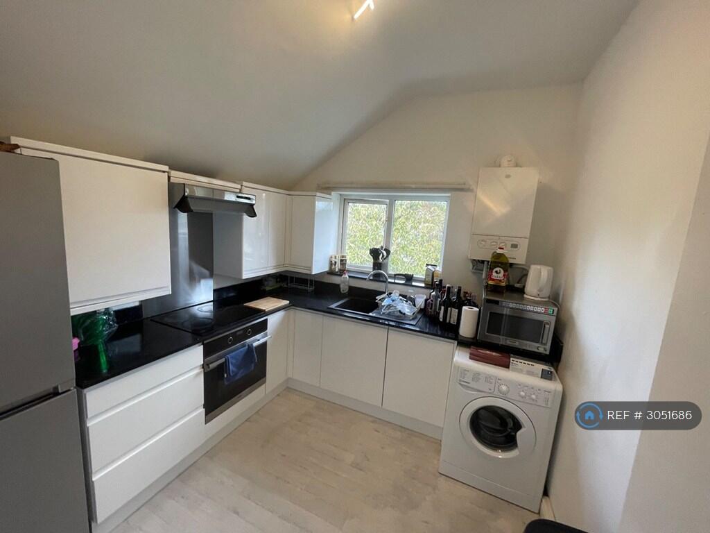 Main image of property: Stretford, Manchester, M32