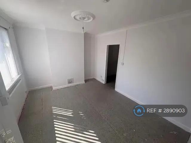 House in Lincoln - View 4